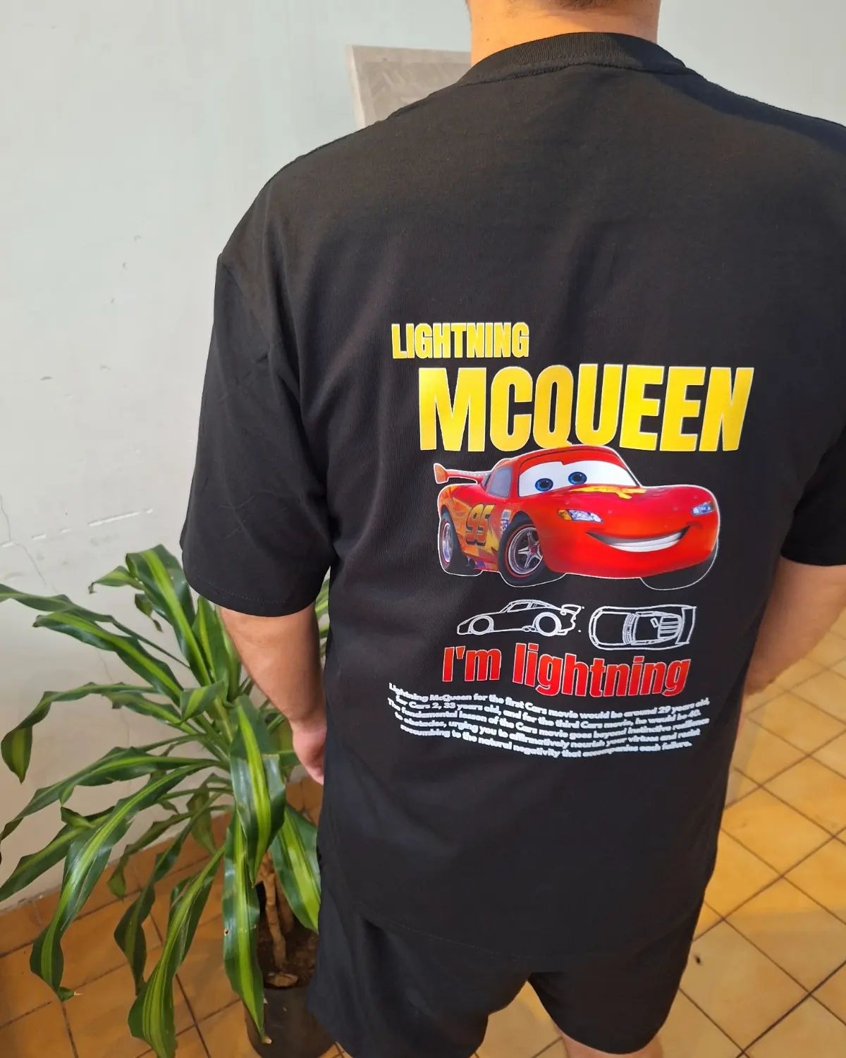 π McQueen Sally Black & White Couple Tshirt