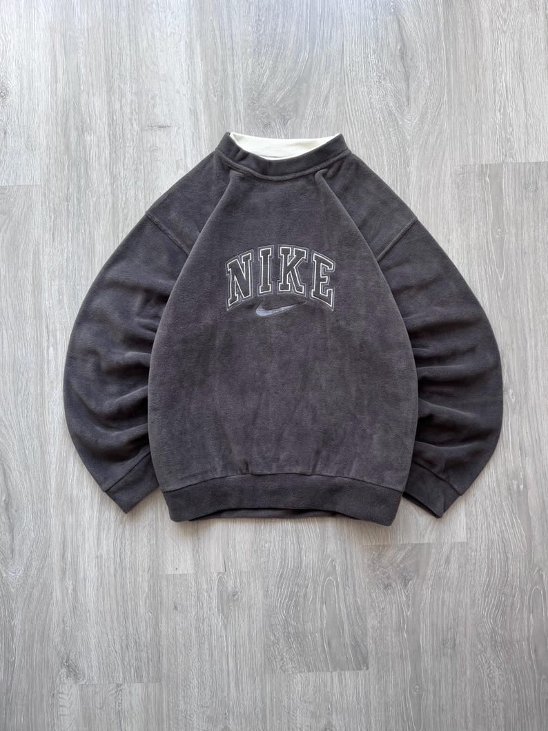Printed Stone Wash Vintage Sweatshirt