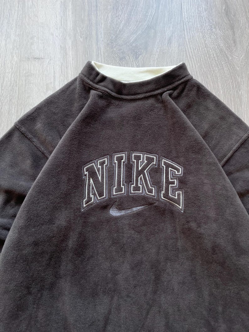 Printed Stone Wash Vintage Sweatshirt
