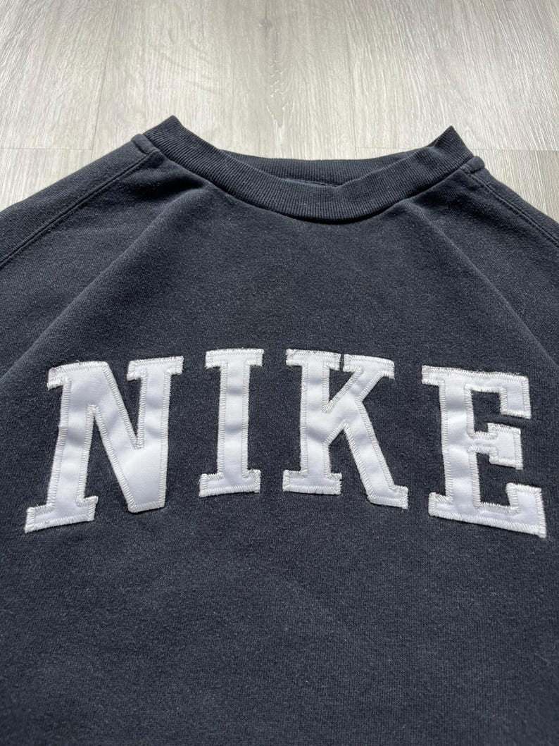 Printed Vintage Sweatshirt - Black